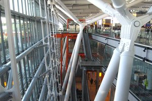 Nosná kontrukce, letiště Heathrow, chráněná nátěrem Interchar (AkzoNobel)